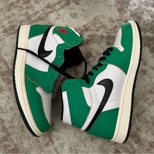 Air Jordan 1 Retro High OG - Lucky Green
